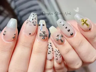 ネイル One plus StudioNailのネイルデザイン