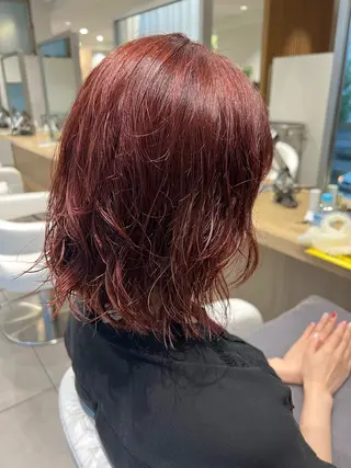 ミディアム カラー パーマ uka スタイリスト 楠本紗己のヘアスタイル