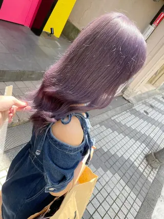 セミロング 有人/バレイヤージュ /シャドールーツのヘアスタイル