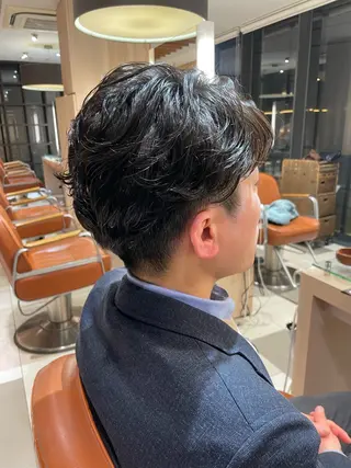 パーマ メンズ 青沼夏未/オリーブ/ 寒色カラーのその他イメージ