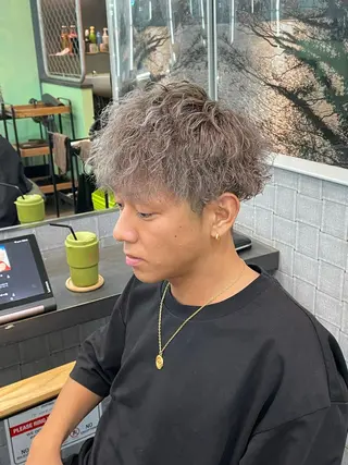 カラー パーマ メンズ Le'a所属・渋谷/フェード/ 國分 翔のヘアスタイル