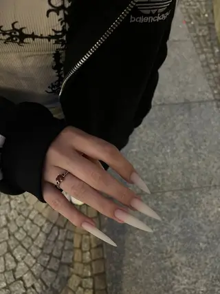 ネイル Diamond  Salon所属・Hain Hainのネイルデザイン