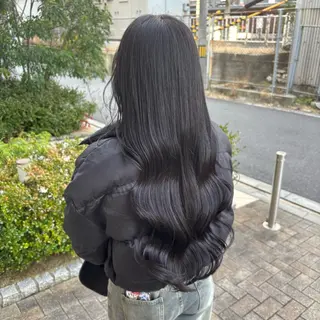 カラー しおり🍬 KOKORO🤍のヘアスタイル