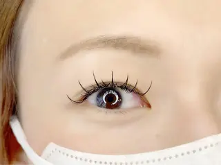 マツエク・マツパ まつげ&まゆげ専門店 POCCO(ポコ)所属・PO CCOのマツエク・マツパデザイン