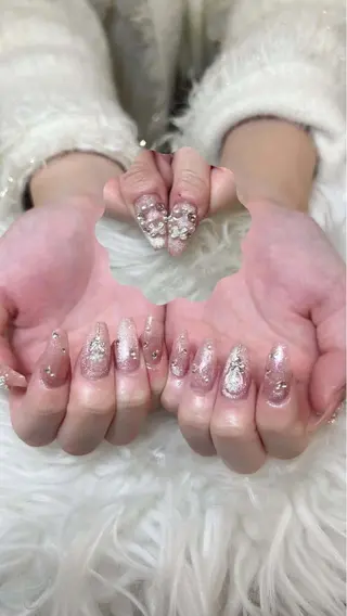 ネイル ゴテゴテ ネイルのネイルデザイン