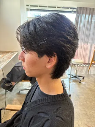 ミディアム パーマ メンズ become men's hair 名駅店所属・名駅/フェザーパーマ 韓国ヘア/森岡のヘアスタイル