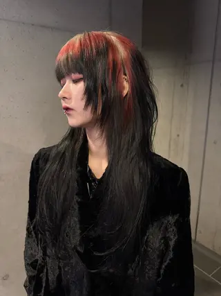 ロング カラー だいち/ハイトーン/ デザインカラーのヘアスタイル