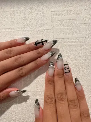 ネイル D-BEAUTY Nailsalonのネイルデザイン