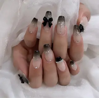 ネイル SALON ELVI.所属・SALON ELVI.のネイルデザイン