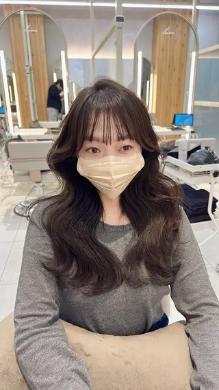 ロング レイヤーカット/ 顔まわり/アオイのヘアスタイル