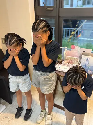 ヘアアレンジ KR2S中百舌鳥所属・羽エクステ/シール エクステRYOKAのヘアスタイル