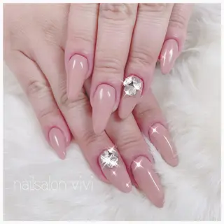 ネイル ＶＩＶＩ nailsalonのネイルデザイン
