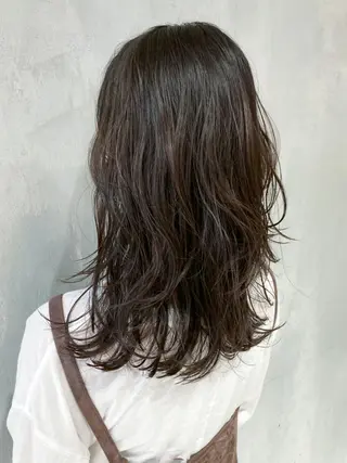 ミディアム カラー ITbyALBUM 八王子店のヘアスタイル