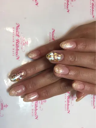 ネイル ネイルリボン 受付スタッフのネイルデザイン