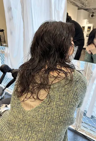 セミロング パーマ ryuei /原宿のヘアスタイル