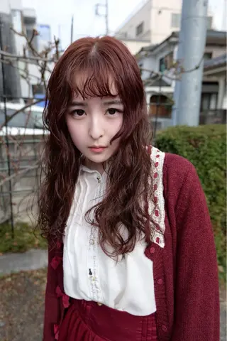 ロング カラー パーマ 𝙱𝙻𝙴𝙽 𝚋𝚢 𝚍𝚘𝚝.所属・🤍BLEN 窓🤍のヘアスタイル