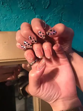 ネイル キラキラ オメメのネイルデザイン