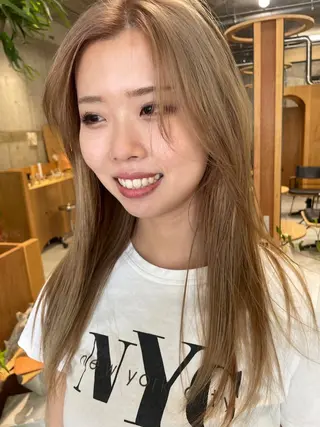 カラー wewe: momoeのヘアスタイル