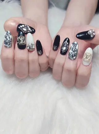 ネイル E·U·B ネイル所属・横浜市中区曙町 E·U·Bネイルのネイルデザイン