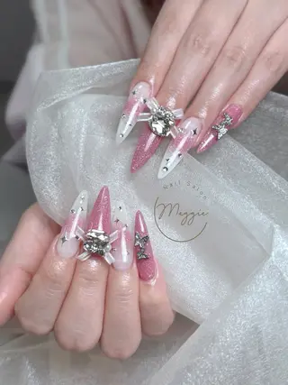 ネイル Maggie Nail🦩のネイルデザイン