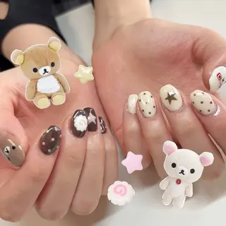 ネイル moi nail ˙⋆.˚のネイルデザイン