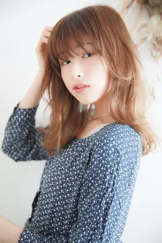 ミディアム カラー マツエク・マツパ 🤎ベージュカラー 🐶メンズパーマのヘアスタイル