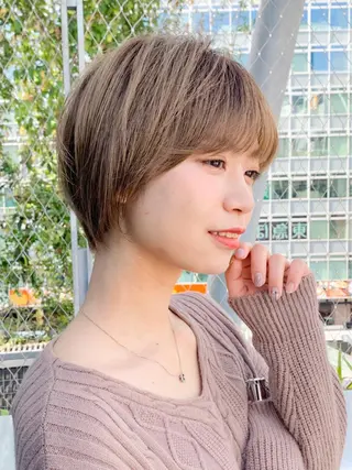 ショート ショートヘア くすみカラー、大場猛のヘアスタイル