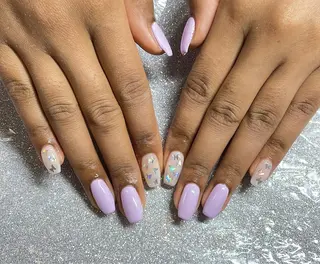 ネイル VIERU 🌈🎀💖のネイルデザイン