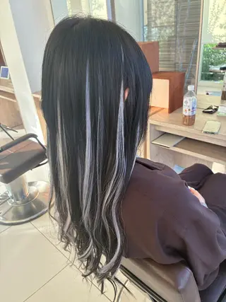 ニシムラ ユカリのヘアスタイル