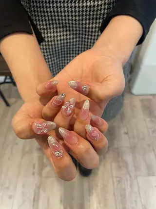 ネイル Lily Beauty天神西通り店所属・坂田 美生のネイルデザイン