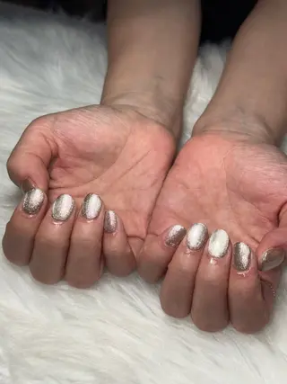 ネイル Momoka 🍑🎀のネイルデザイン