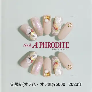 ネイル Nail  Aphroditeのネイルデザイン