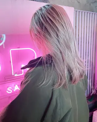 セミロング コスメパーマ 佐藤　諒のヘアスタイル