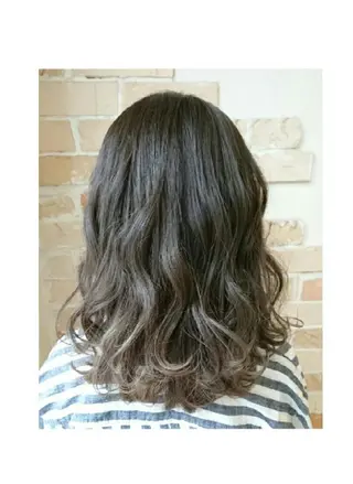 カラー セミロング JIL BLAN 京都所属・RU RIのヘアスタイル