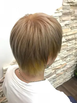 ショート カラー メンズ カ ノのヘアスタイル
