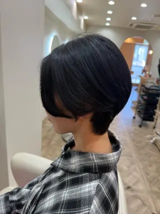 ショート MEN‘S HAIR BLEACHi塩釜口所属・市原亮/塩釜口/ ツイスパ/波巻きのヘアスタイル