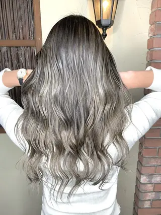 ロング カラー パーマ ヘアアレンジ メンズ キッズ ネイル マツエク・マツパ 髪質改善 艶髪🔵ﾌｾﾅｵﾔのヘアスタイル