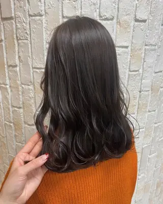 セミロング Reina レイナの眉毛・アイブロウイメージ