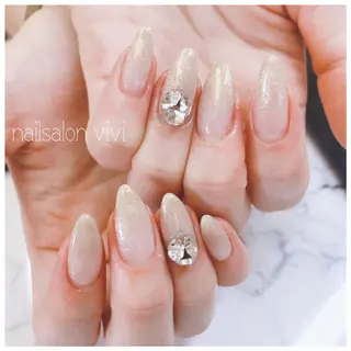 ネイル ＶＩＶＩ nailsalonのネイルデザイン
