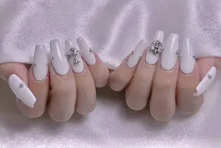 ネイル パラジェル＆フィルイン取り扱いサロンSol Nail所属・Sol Nail ミネのネイルデザイン