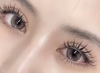 マツエク・マツパ 📍鶴橋 muniのネイルデザイン