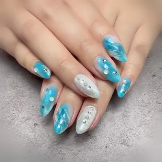 ネイル 上原 悠紀のネイルデザイン