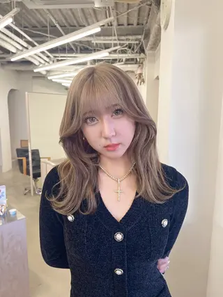 セミロング vince gio所属・小田 輝太郎/ブリーチのヘアスタイル