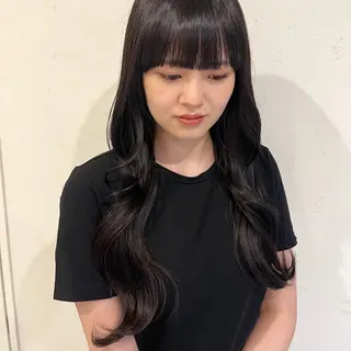 ロング カラー 内沼 恵留菜のヘアスタイル