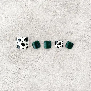 ネイル ゴテゴテ💙ワンホン リオナのネイルデザイン