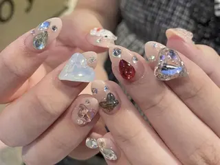 ネイル Rainrain💧 パーツ豊富、やり放題のネイルデザイン