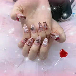 ネイル パーツ全部¥110 サロンミミのネイルデザイン