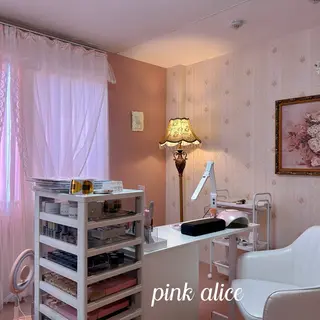 nail salon Pink Aliceのネイルデザイン