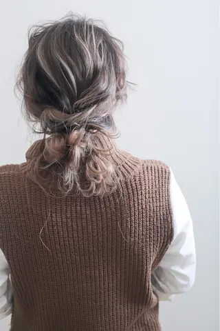 ロング カラー ヘアアレンジ 伊藤 裕貴のヘアスタイル