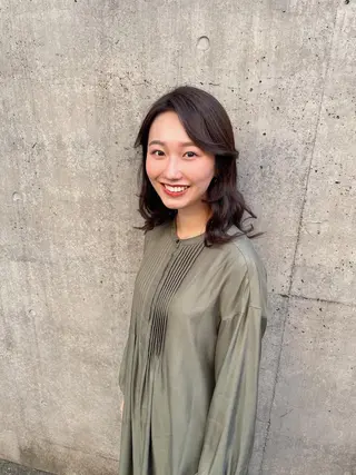 ミディアム カラー 韓国風/小顔レイヤー /艶カラーのヘアスタイル